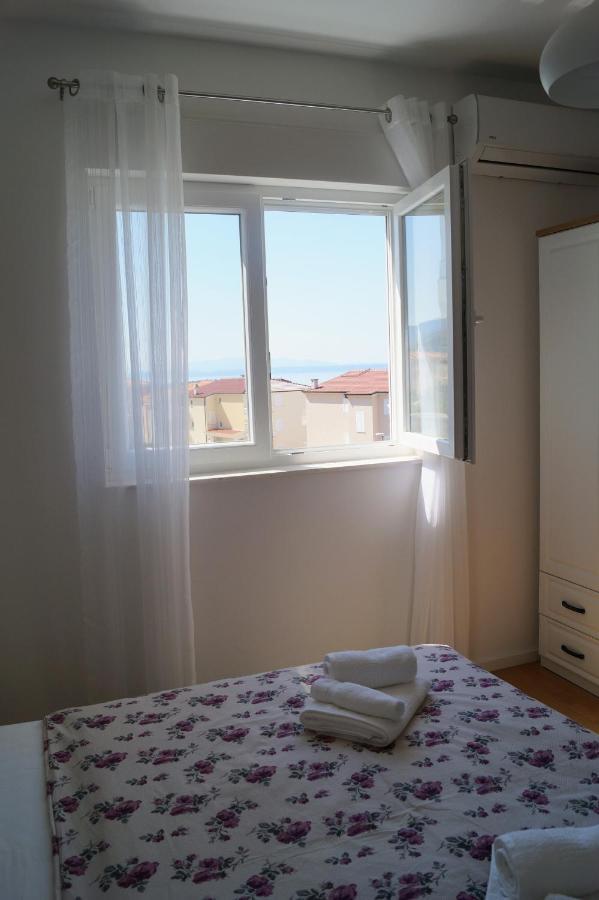 Apartment Ivona With Beautiful Seaview ماكارسكا المظهر الخارجي الصورة